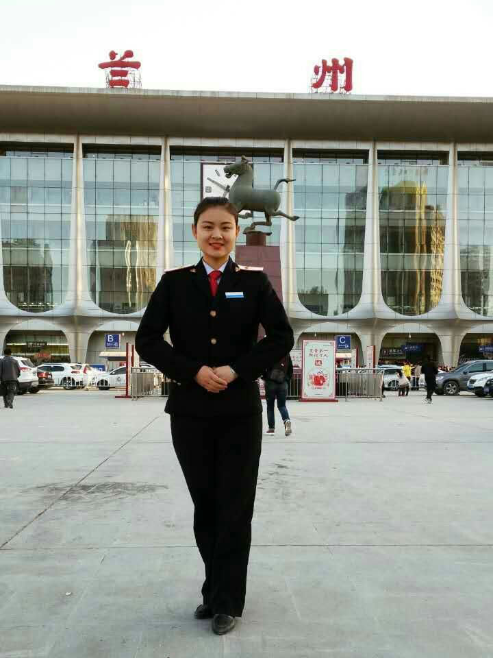 程悦