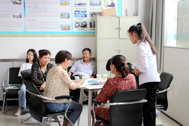 渭南市轨道交通运输高级技工学校2018秋季招生说明会.jpg