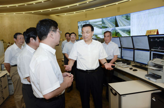 李克强在中国铁路总公司考察