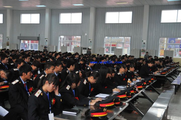渭南轨道交通运输学校第一届学生代表大会3.jpg