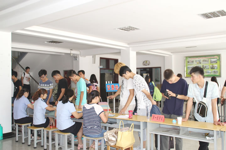 2014级大专生入学报到