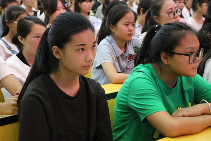 渭南市轨道交通运输高级技工学校召开2017级首批入学新生见面会